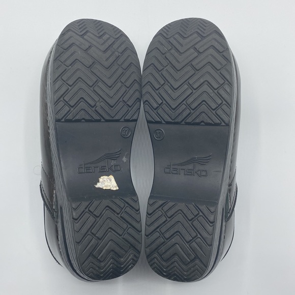 Excellent condition Dansko clogs - Picture 5 of 5